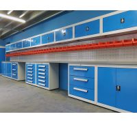 Boat maintenance workshop ﬁt out